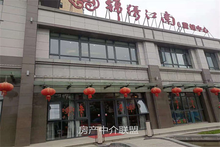 城西灯杆埠小区3室2厅1卫125m2简单装修